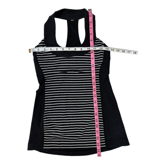 Lululemon racerback tank sz 4 - Picture 2 of 6